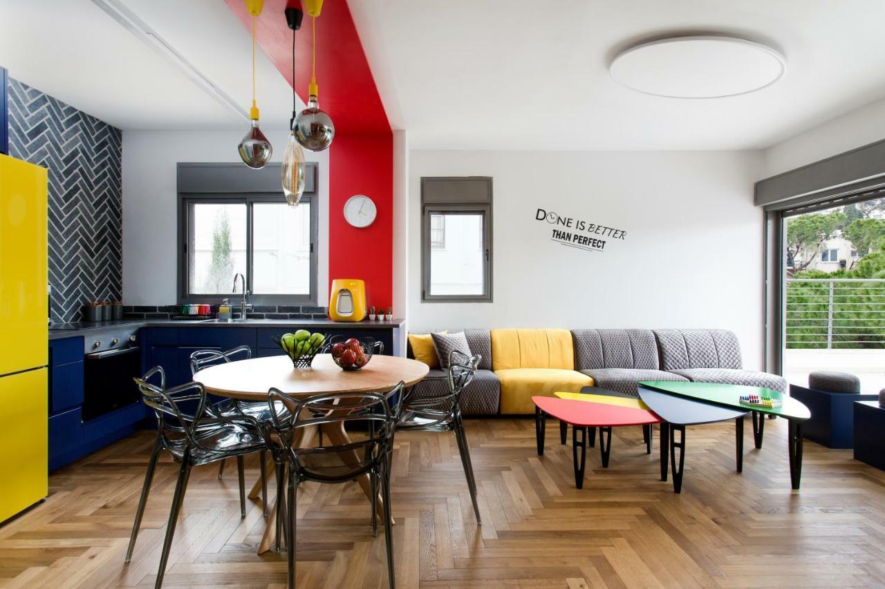 Colorful Bnb Apartment ไฮฟา ภายนอก รูปภาพ